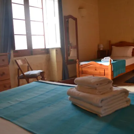 Bed and Breakfast Taljola Għarb