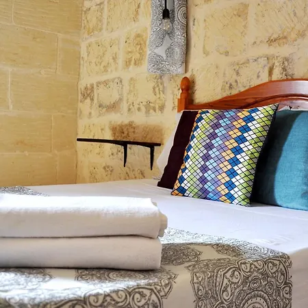 Taljola Bed & Breakfast Għarb