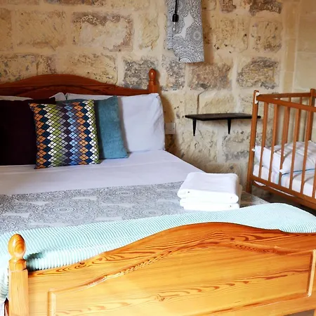 Bed & Breakfast Taljola Għarb